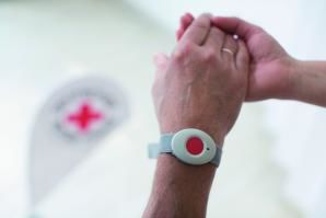 Armband mit Notrufknopf
